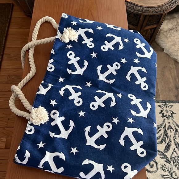 Large Beach Bag - Picture 5 of 15